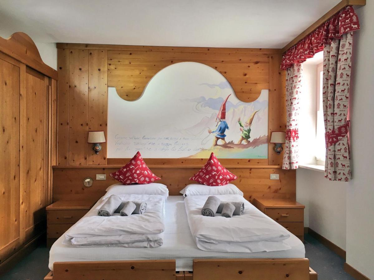 Rifugio Monti Pallidi Canazei Esterno foto