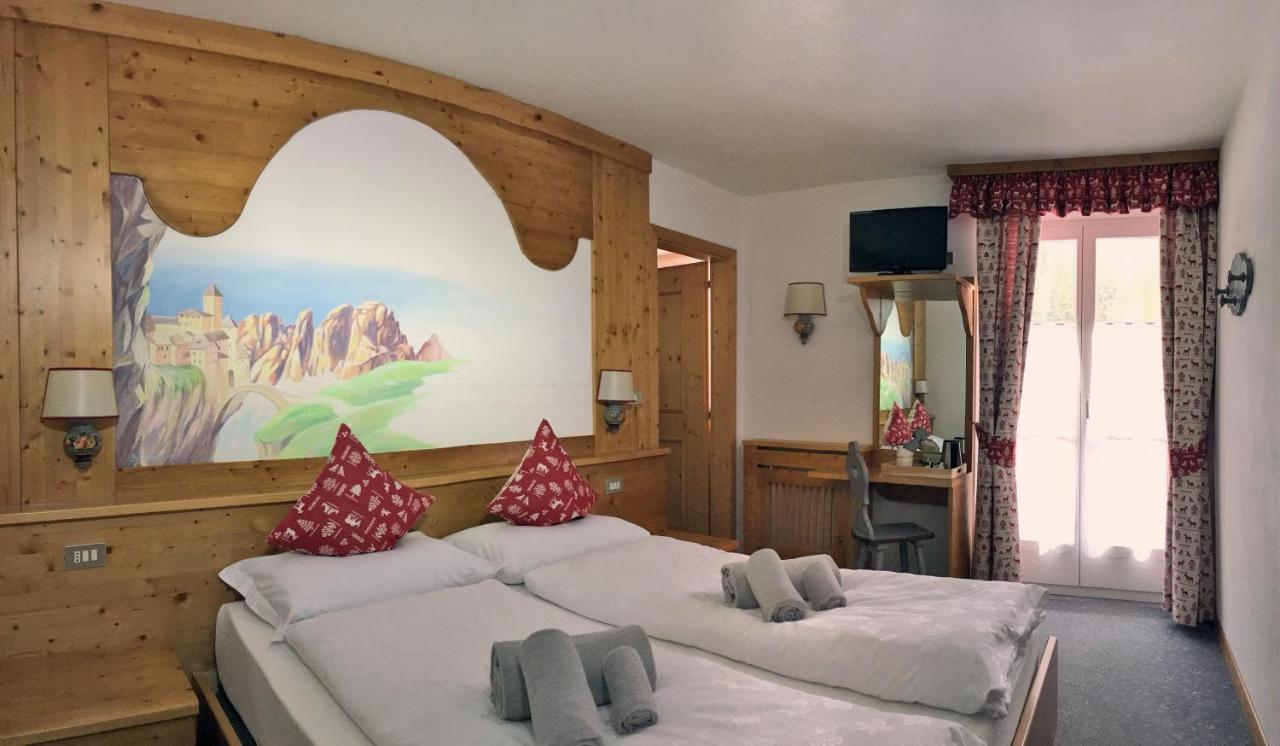 Rifugio Monti Pallidi Canazei Esterno foto