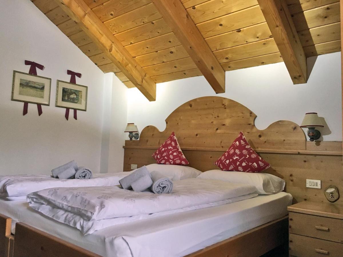Rifugio Monti Pallidi Canazei Esterno foto