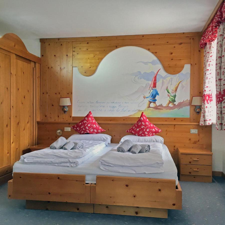 Rifugio Monti Pallidi Canazei Esterno foto
