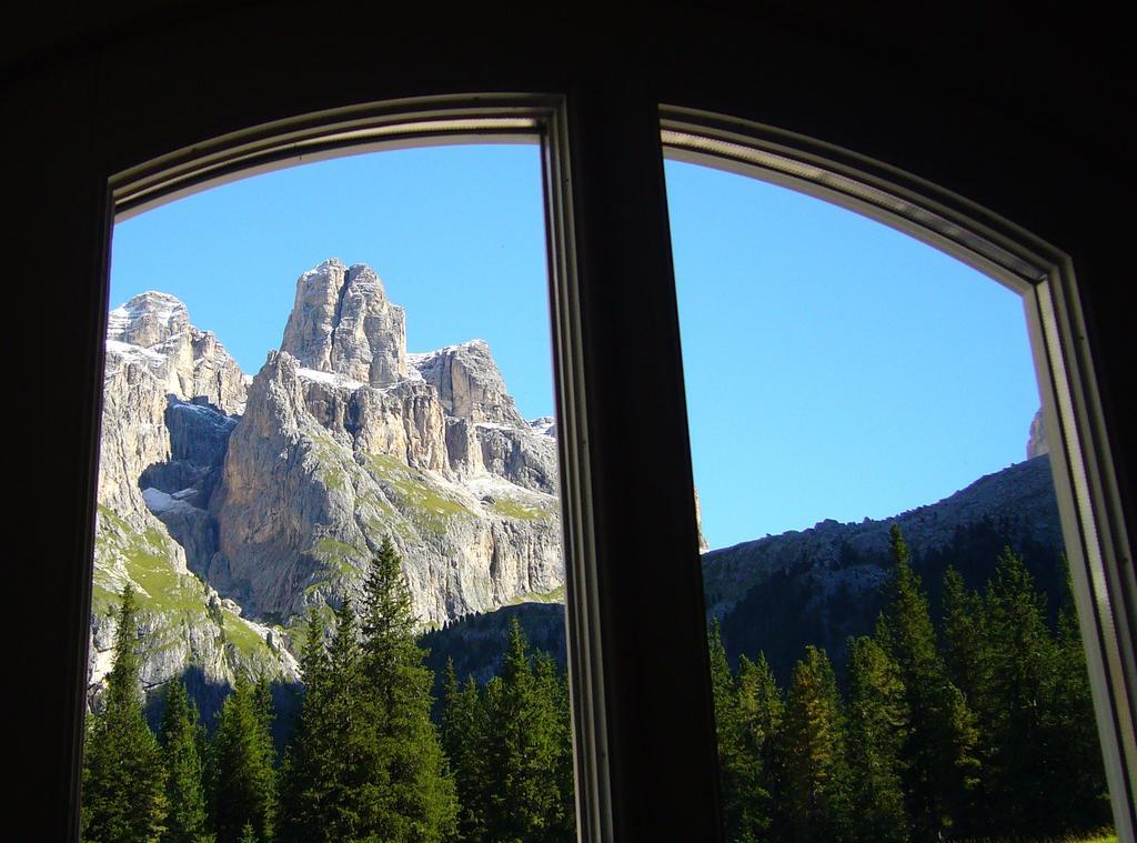 Rifugio Monti Pallidi Canazei Esterno foto