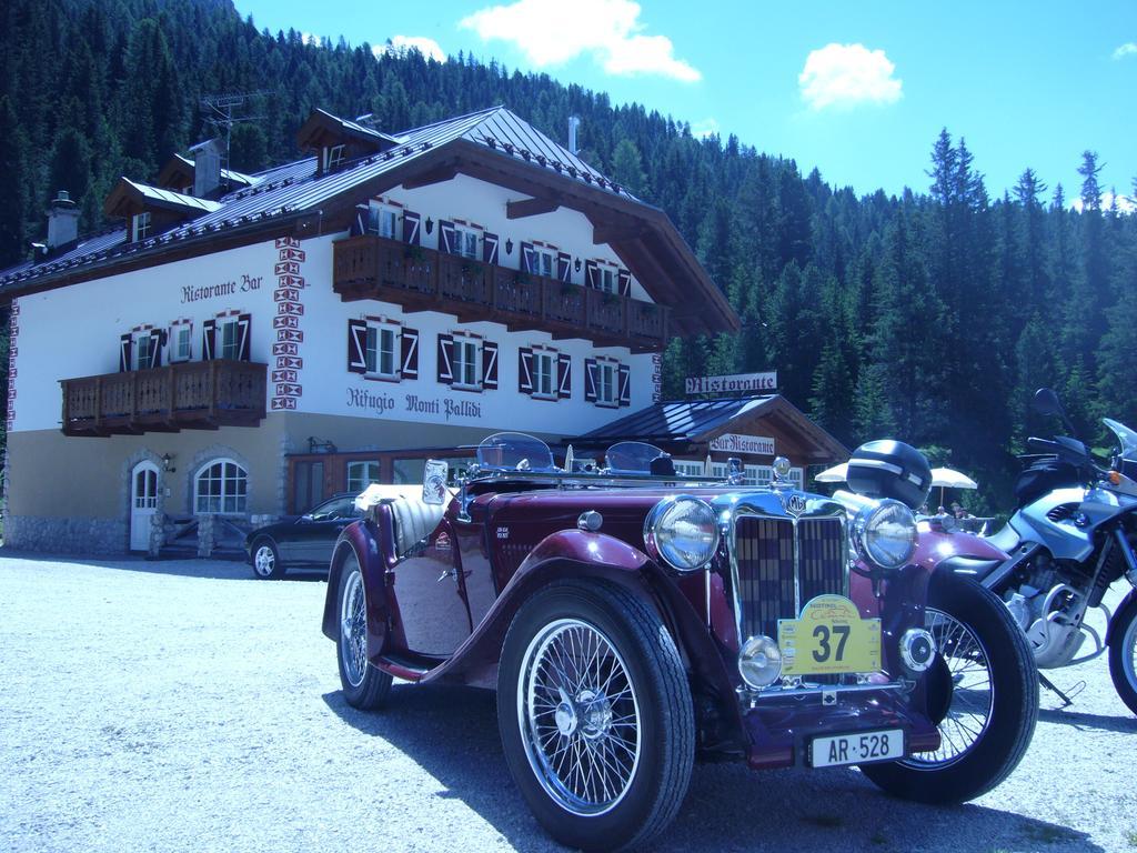 Rifugio Monti Pallidi Canazei Esterno foto