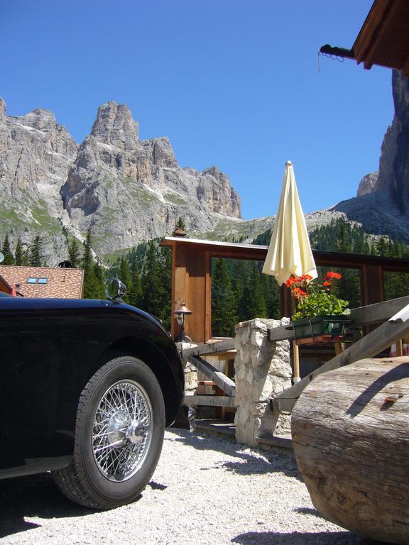 Rifugio Monti Pallidi Canazei Esterno foto