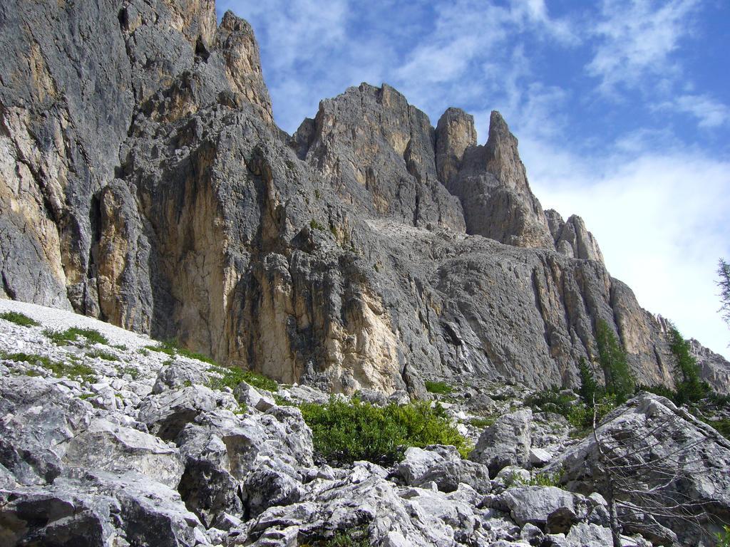 Rifugio Monti Pallidi Canazei Esterno foto